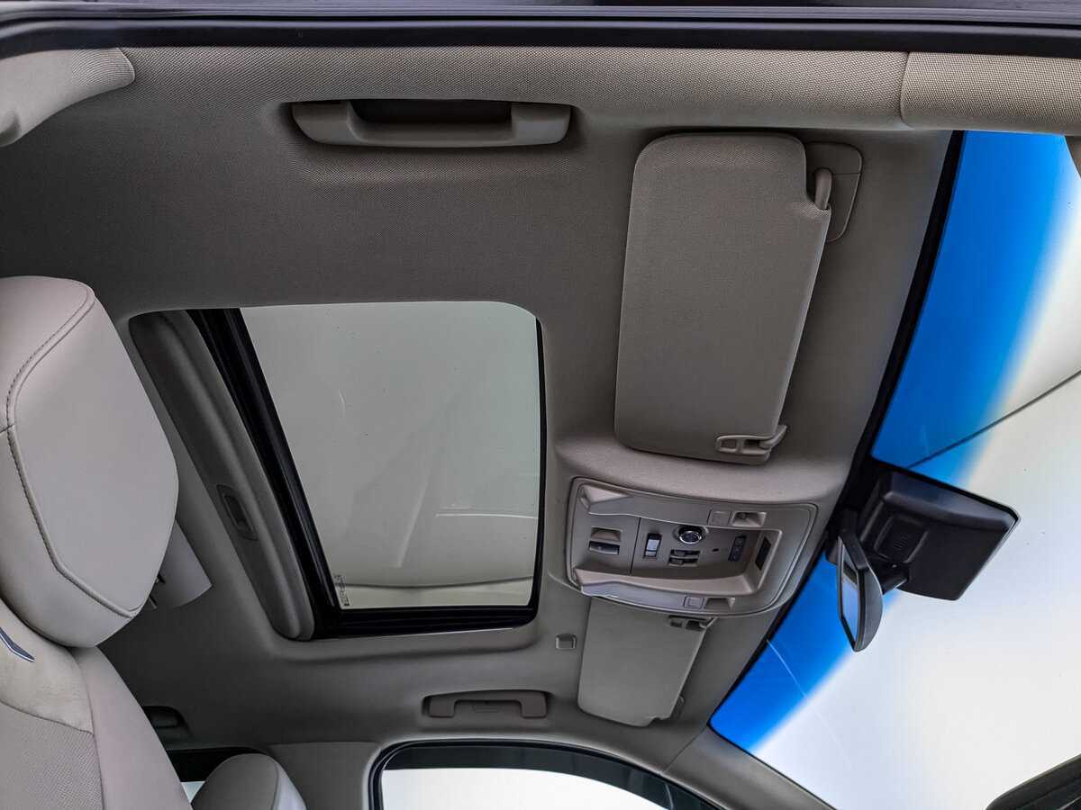 Cadillac Escalade с пробегом — 2015 год. Фото: #22