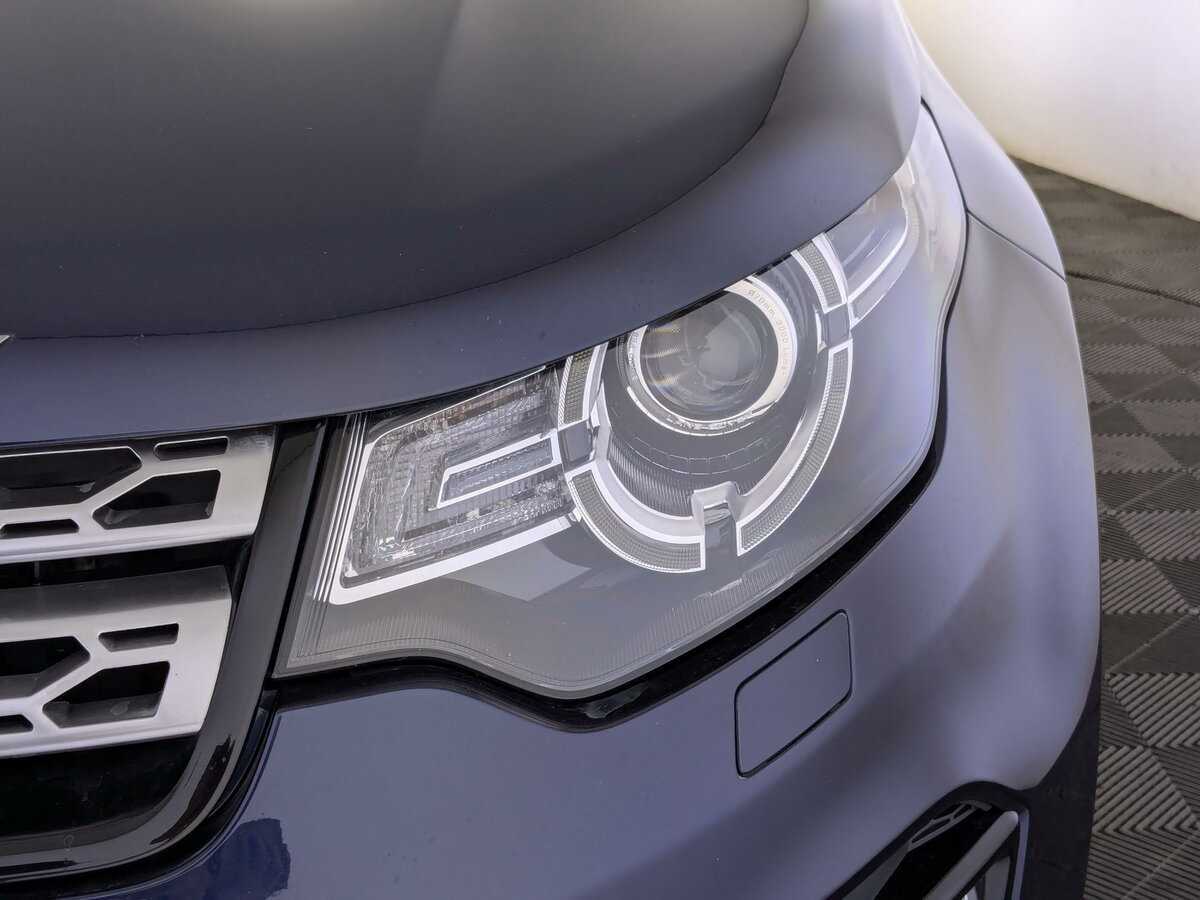 Land Rover Discovery Sport с пробегом — 2017 год. Фото: #11