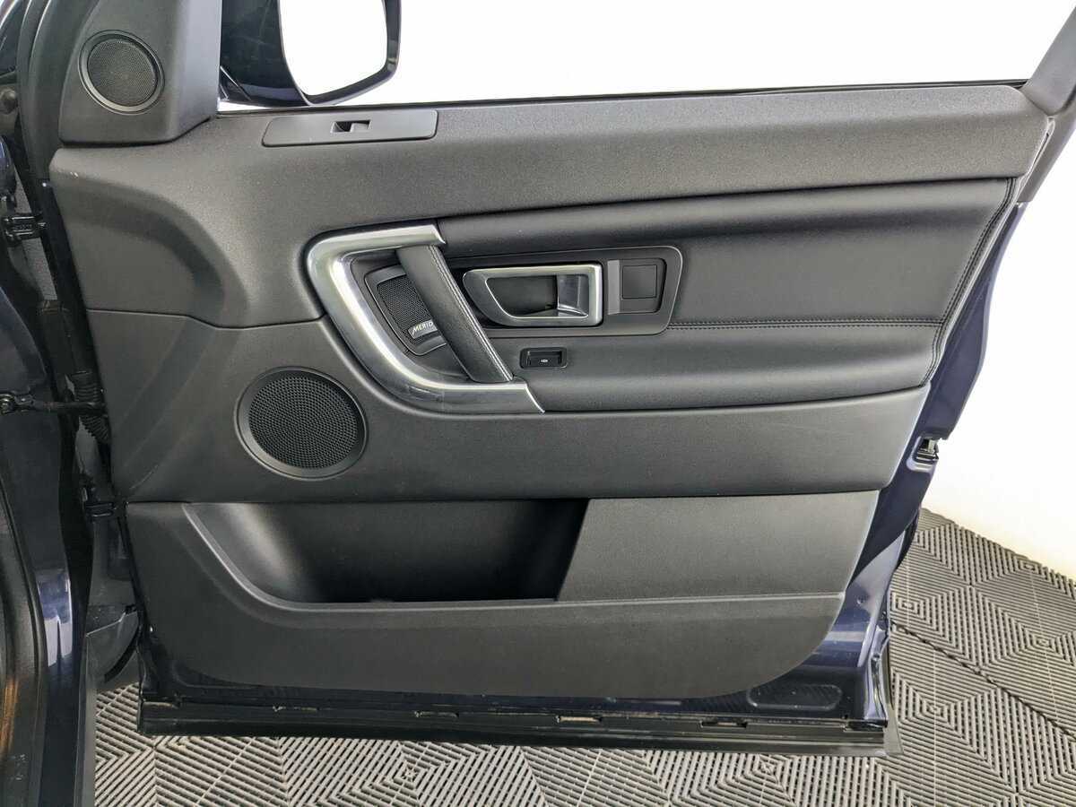 Land Rover Discovery Sport с пробегом — 2017 год. Фото: #19