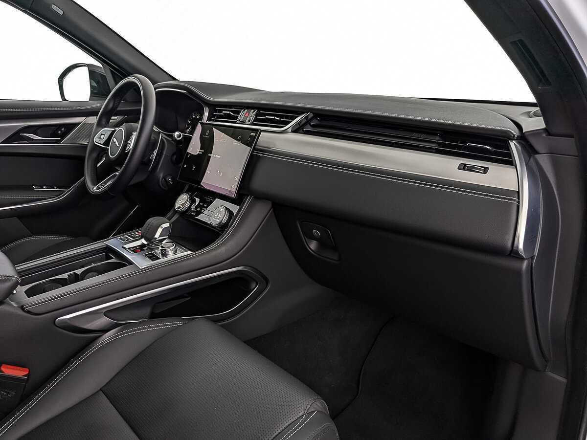 Jaguar F-Pace с пробегом — 2022 год. Фото: #12