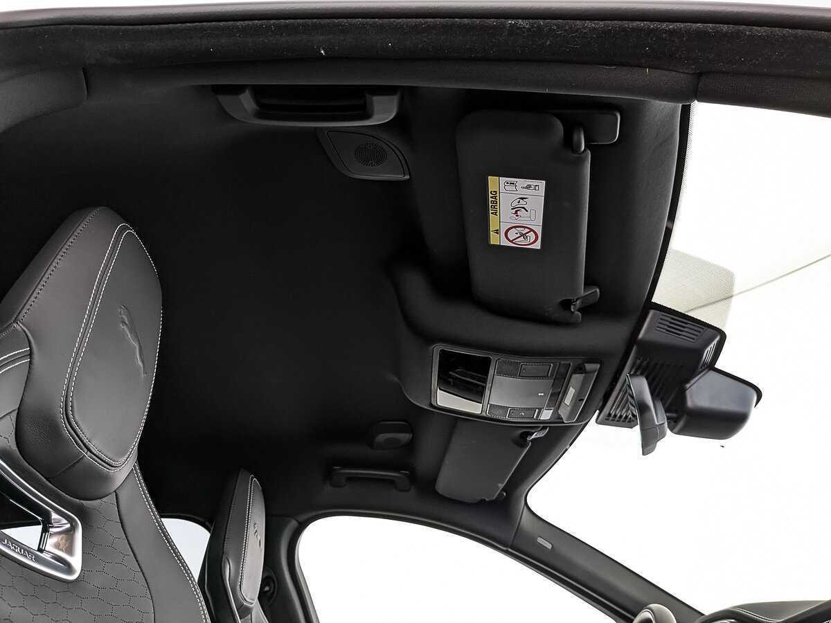 Jaguar F-Pace с пробегом — 2022 год. Фото: #21