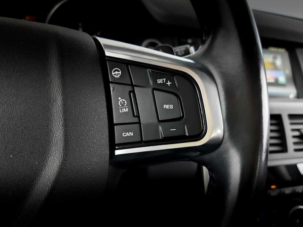Land Rover Discovery Sport с пробегом — 2017 год. Фото: #28