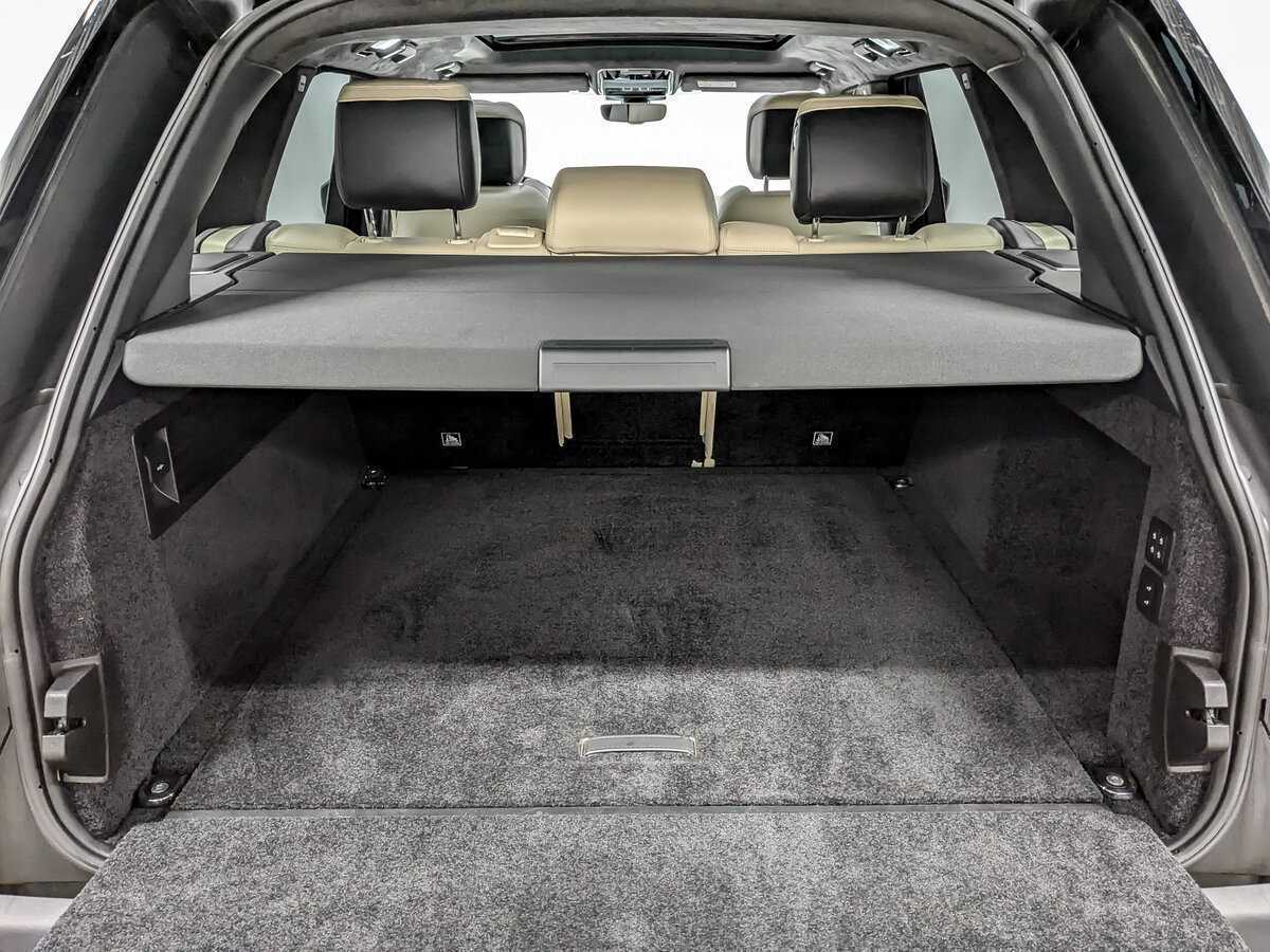 Land Rover Range Rover с пробегом — 2019 год. Фото: #9