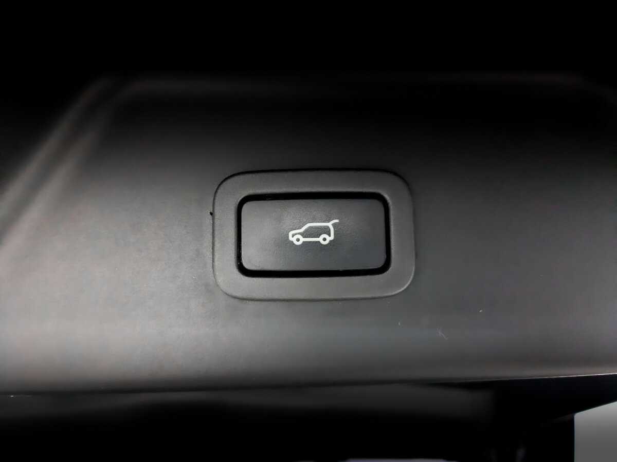 Land Rover Range Rover с пробегом — 2019 год. Фото: #26