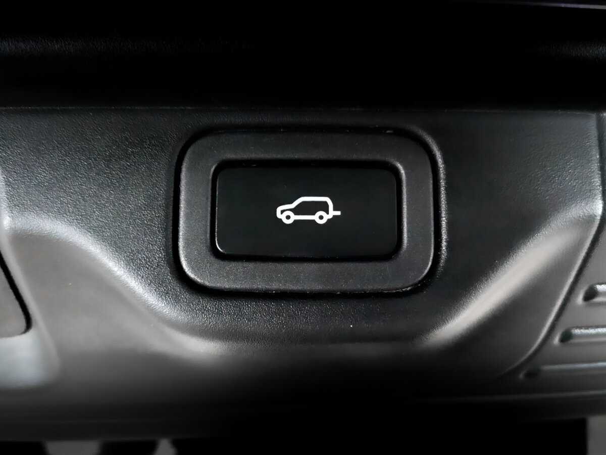 Land Rover Range Rover с пробегом — 2019 год. Фото: #27