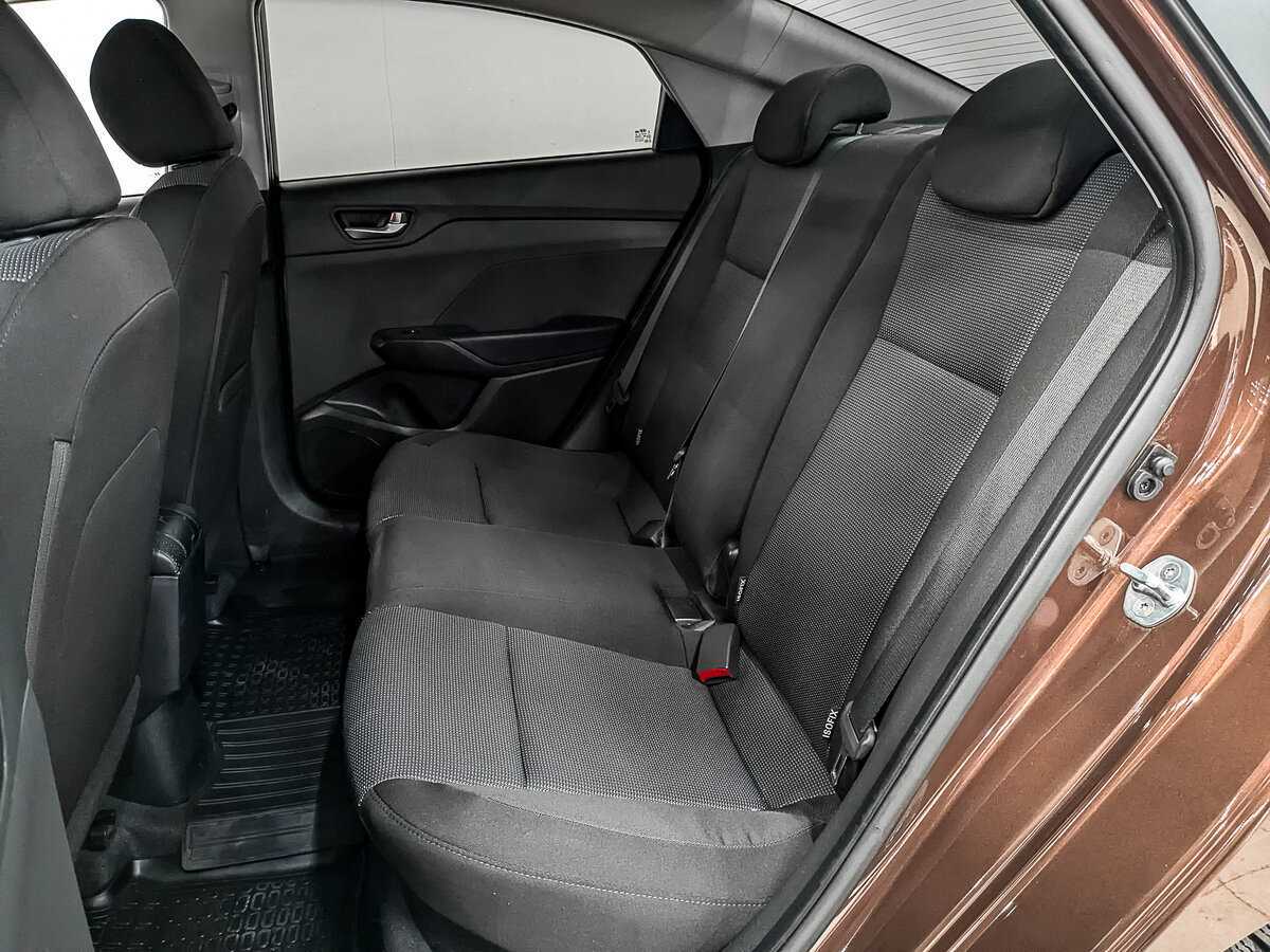 Hyundai Solaris с пробегом — 2021 год. Фото: #17