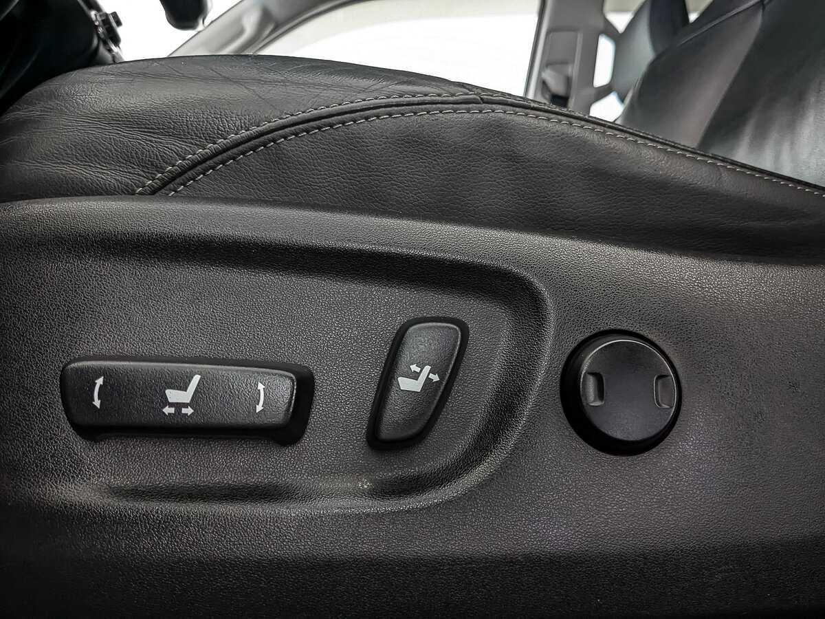 Toyota Land Cruiser Prado с пробегом — 2017 год. Фото: #26