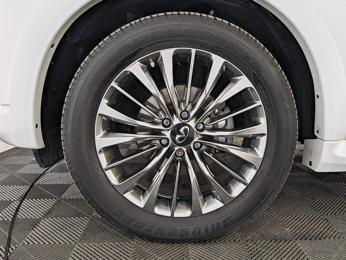 Infiniti QX80 с пробегом — 2018 год. Фото: #11