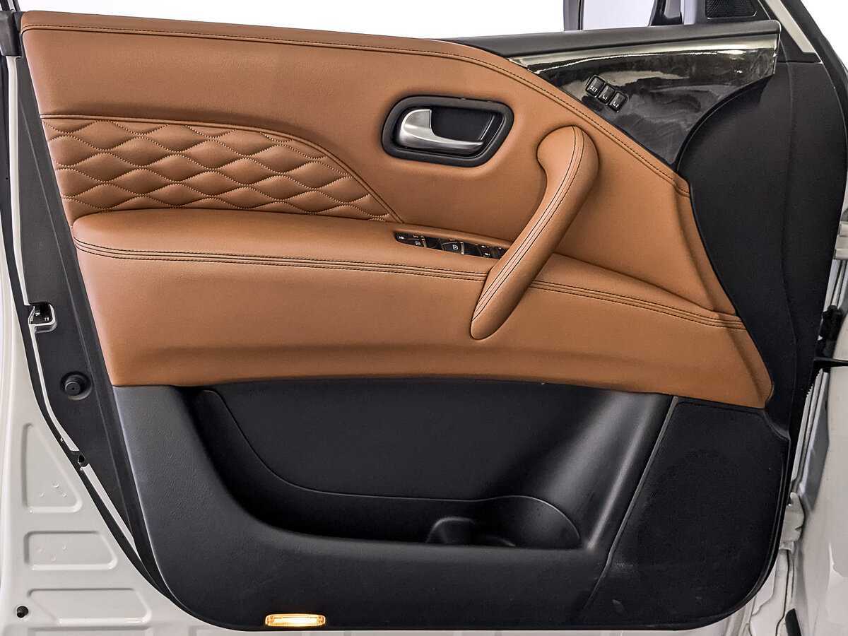 Infiniti QX80 с пробегом — 2018 год. Фото: #18