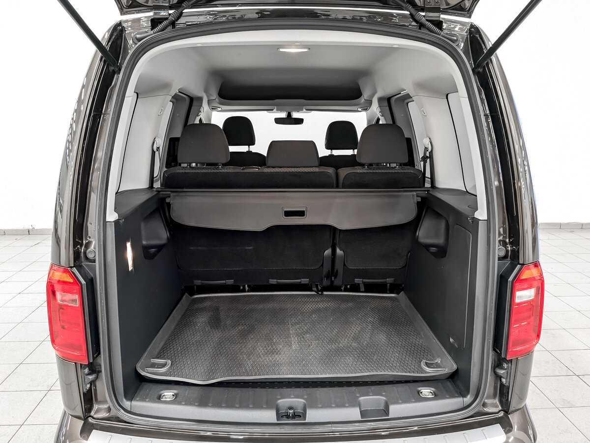 Volkswagen Caddy с пробегом — 2018 год. Фото: #9