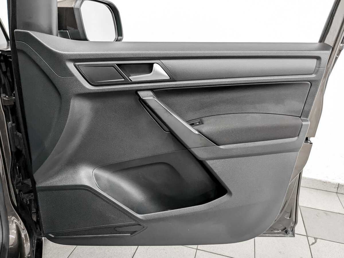 Volkswagen Caddy с пробегом — 2018 год. Фото: #22