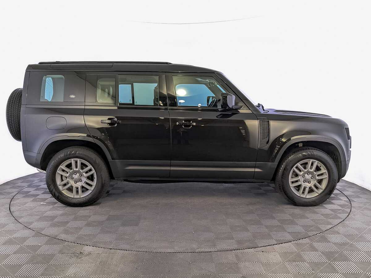 Land Rover Defender с пробегом — 2021 год. Фото: #3