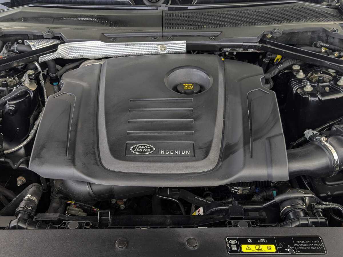 Land Rover Defender с пробегом — 2021 год. Фото: #8