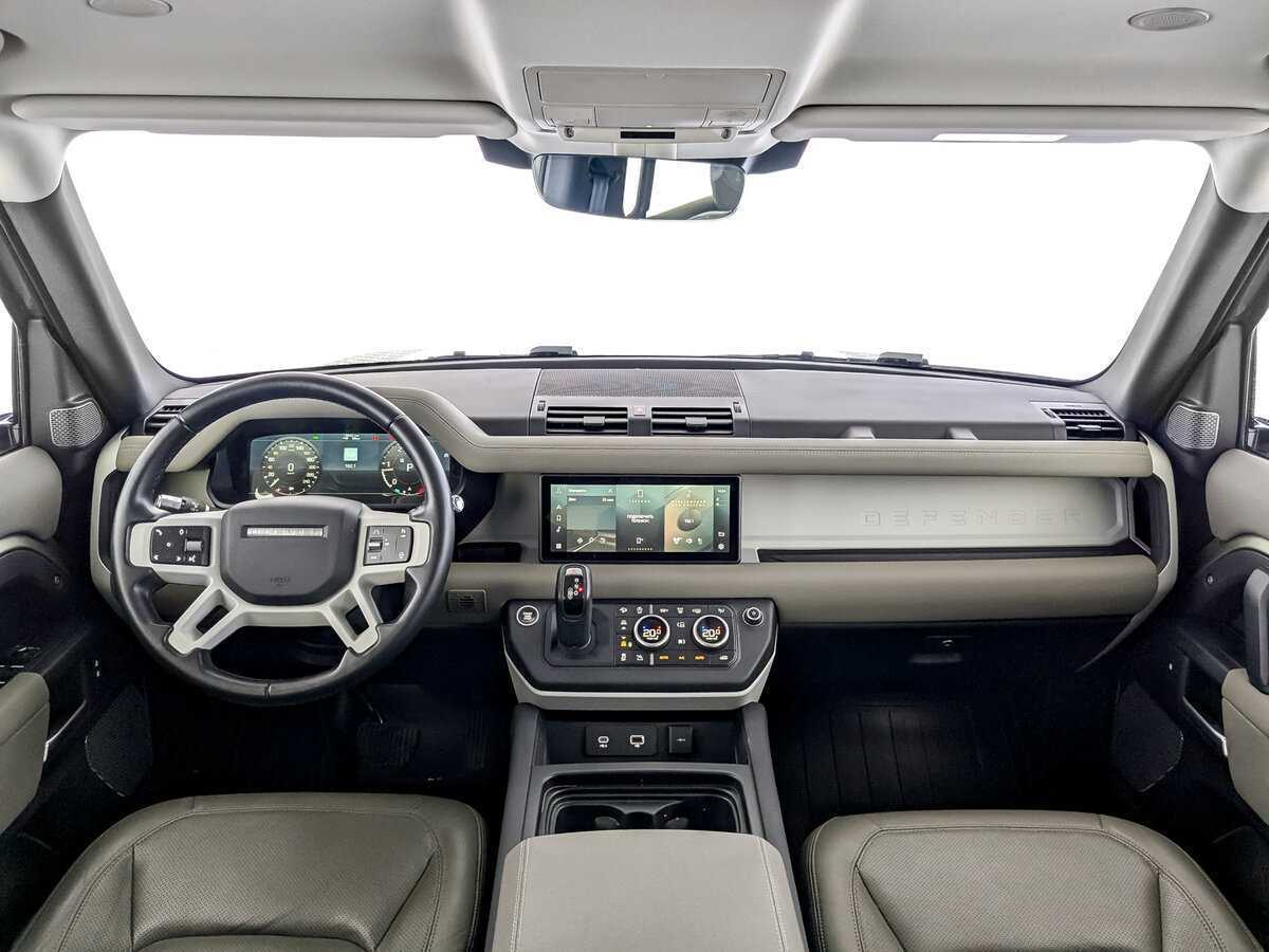 Land Rover Defender с пробегом — 2021 год. Фото: #13
