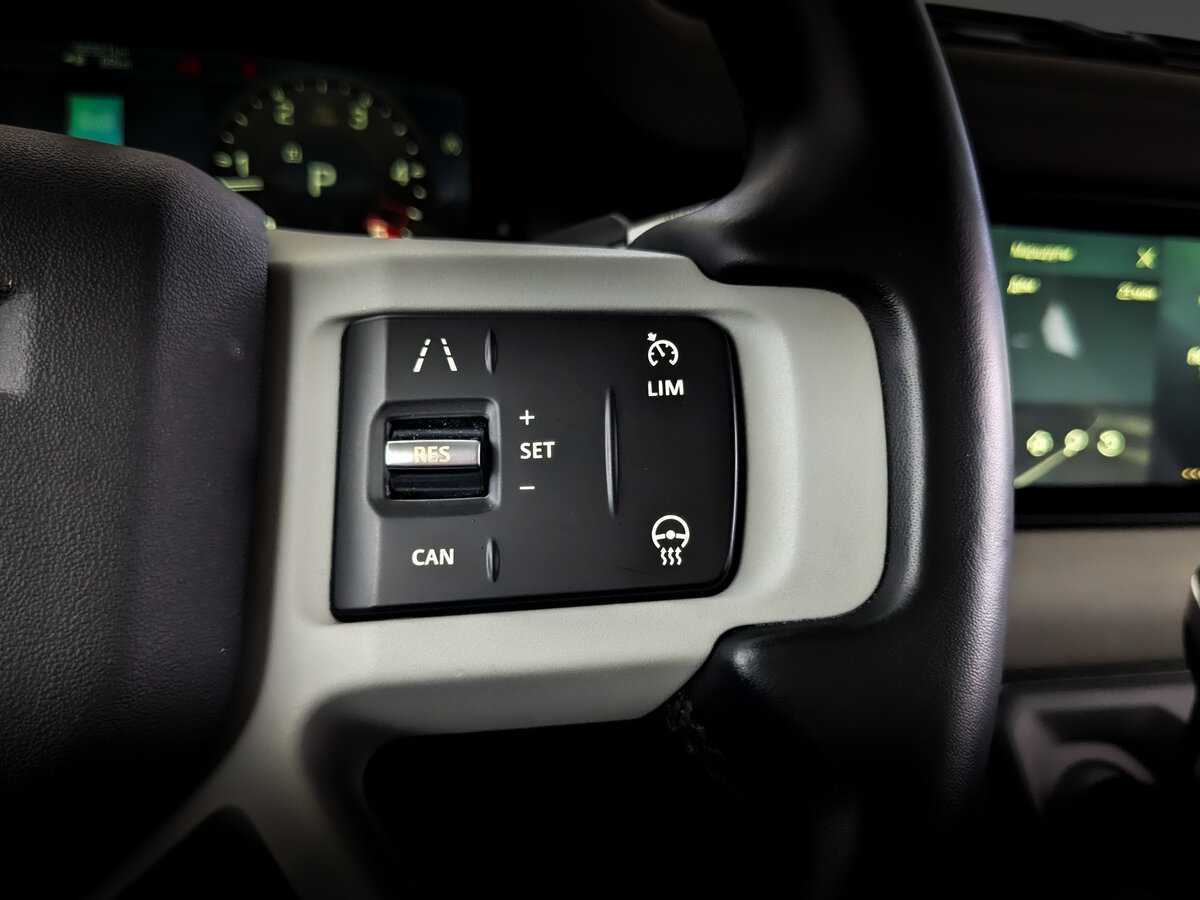 Land Rover Defender с пробегом — 2021 год. Фото: #27