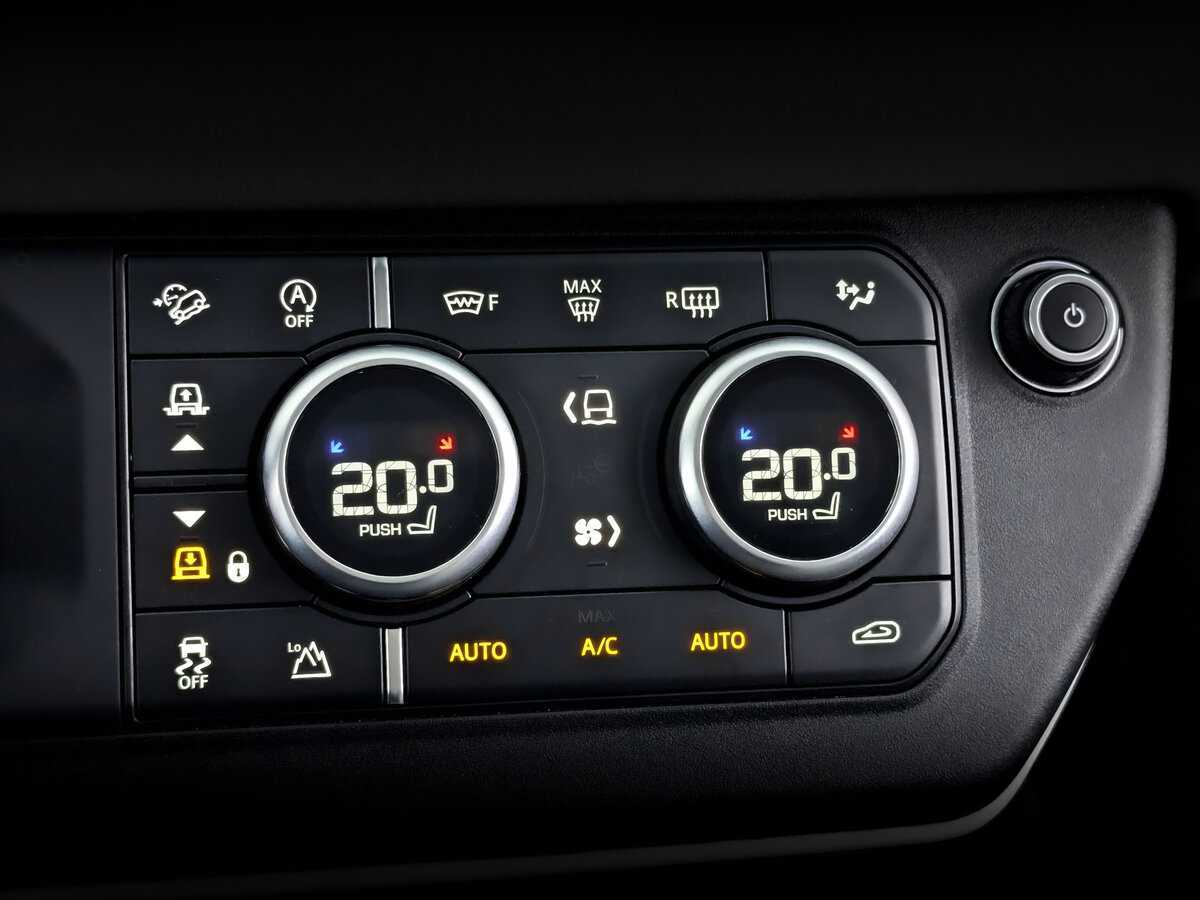 Land Rover Defender с пробегом — 2021 год. Фото: #28