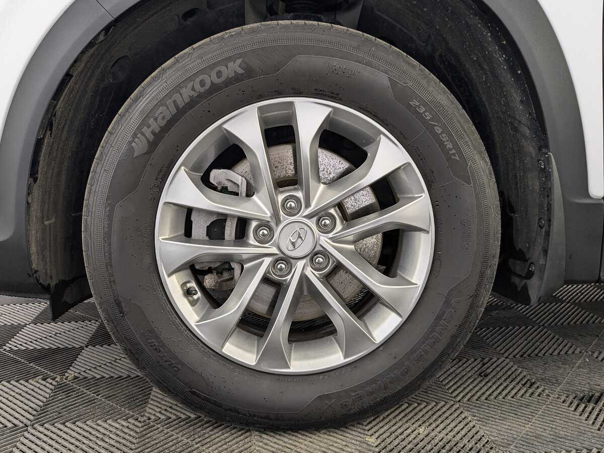 Hyundai Santa Fe с пробегом — 2022 год. Фото: #11