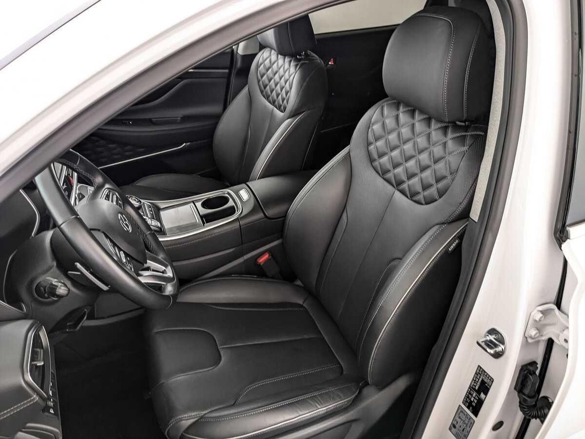 Hyundai Santa Fe с пробегом — 2022 год. Фото: #19