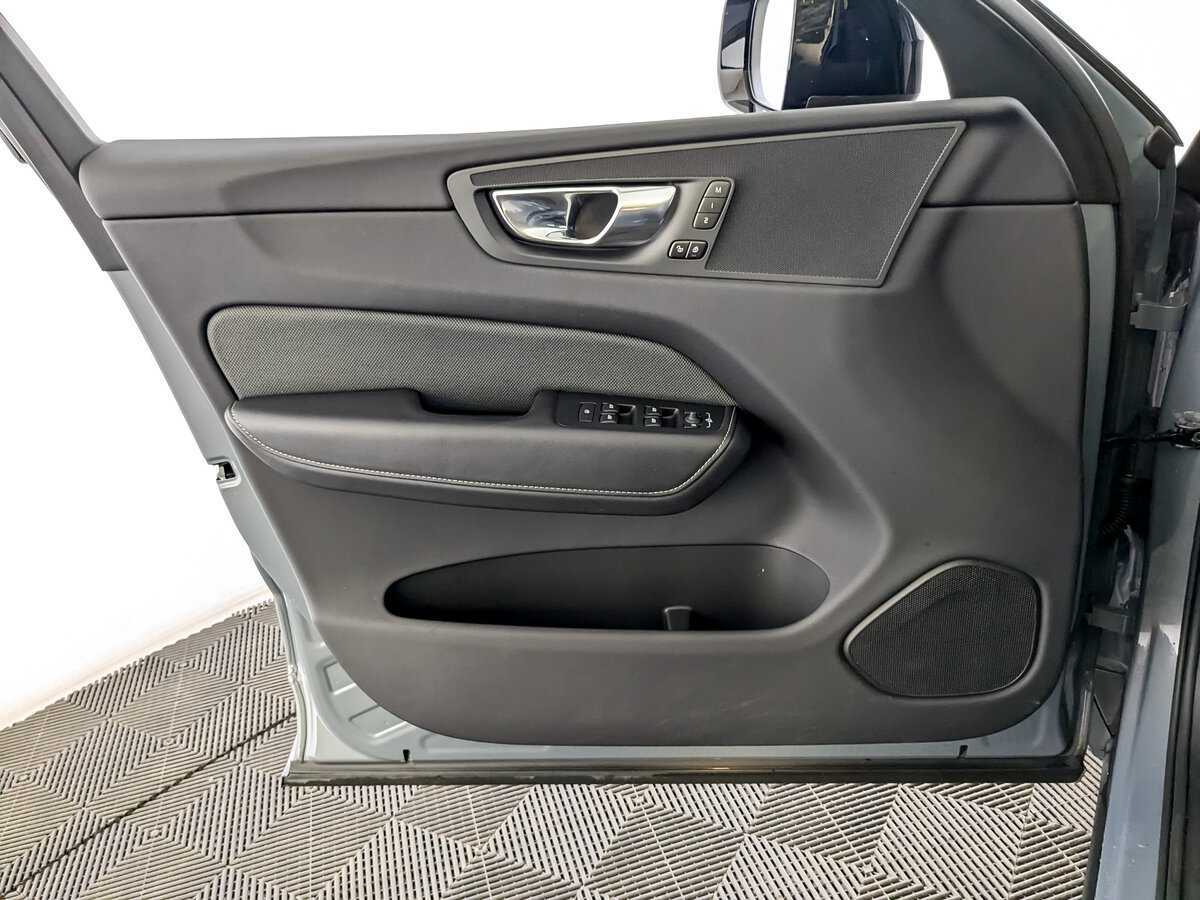 Volvo XC60 с пробегом — 2022 год. Фото: #18