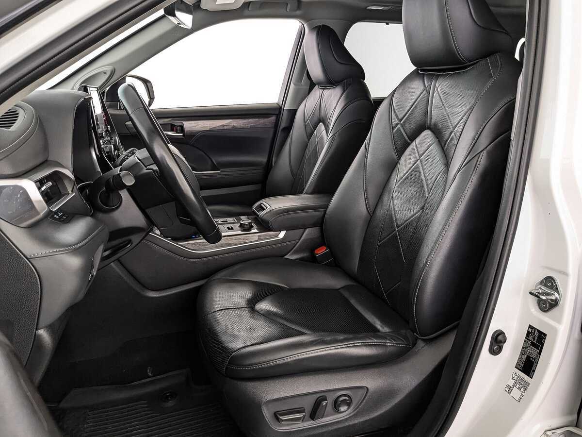Toyota Highlander с пробегом — 2020 год. Фото: #19
