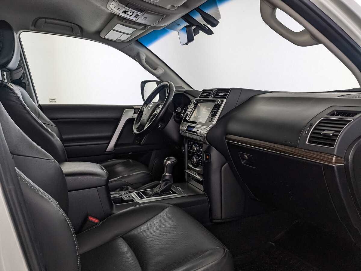 Toyota Land Cruiser Prado с пробегом — 2019 год. Фото: #12