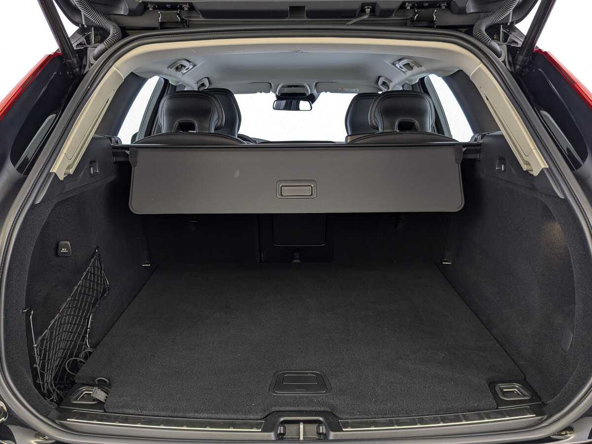 Volvo XC60 с пробегом — 2020 год. Фото: #9