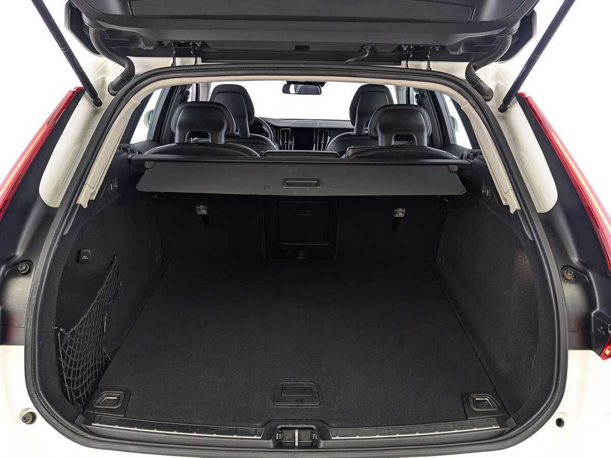 Volvo XC60 с пробегом — 2018 год. Фото: #9