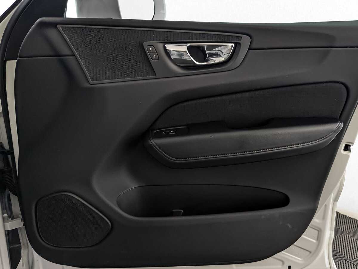 Volvo XC60 с пробегом — 2018 год. Фото: #21