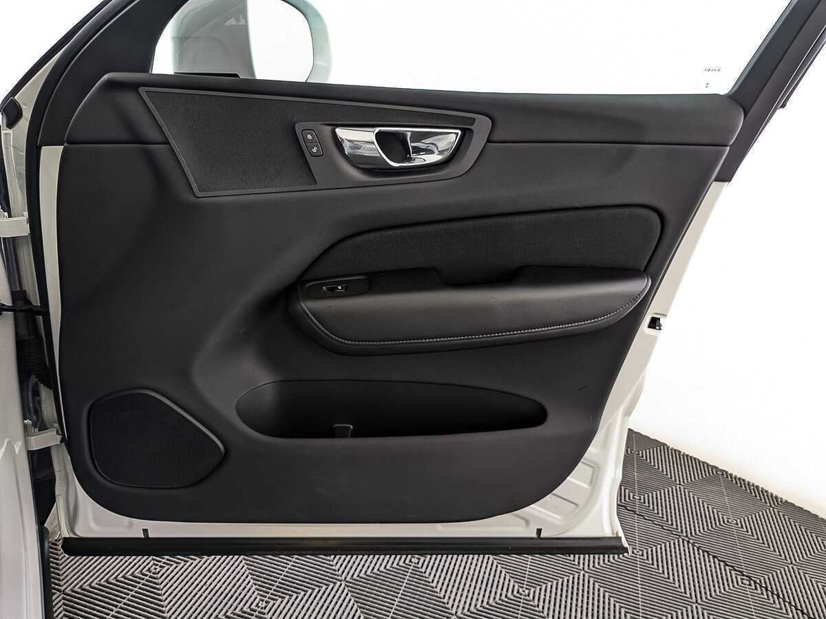 Volvo XC60 с пробегом — 2019 год. Фото: #23