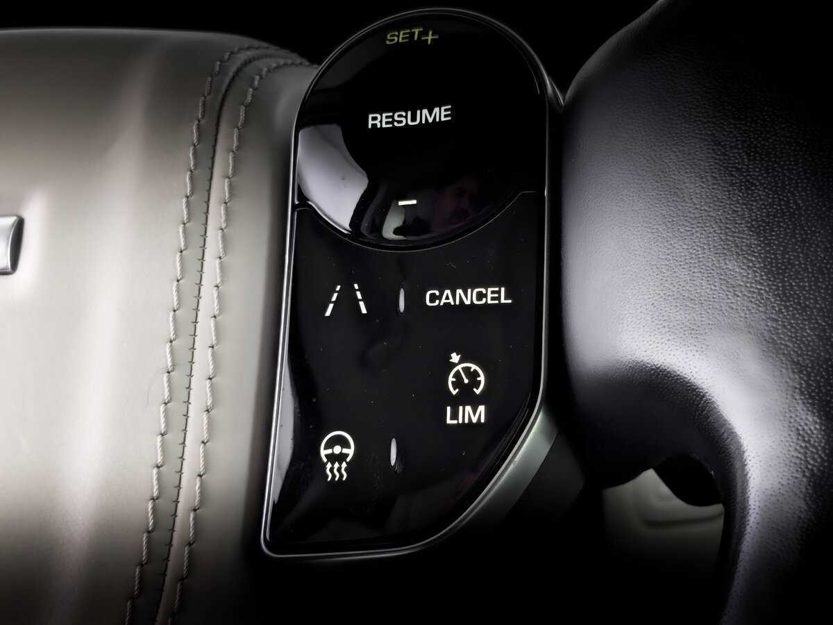 Land Rover Range Rover с пробегом — 2018 год. Фото: #27