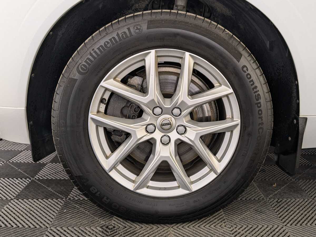 Volvo XC60 с пробегом — 2019 год. Фото: #11