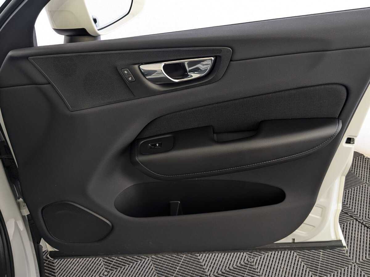 Volvo XC60 с пробегом — 2019 год. Фото: #23