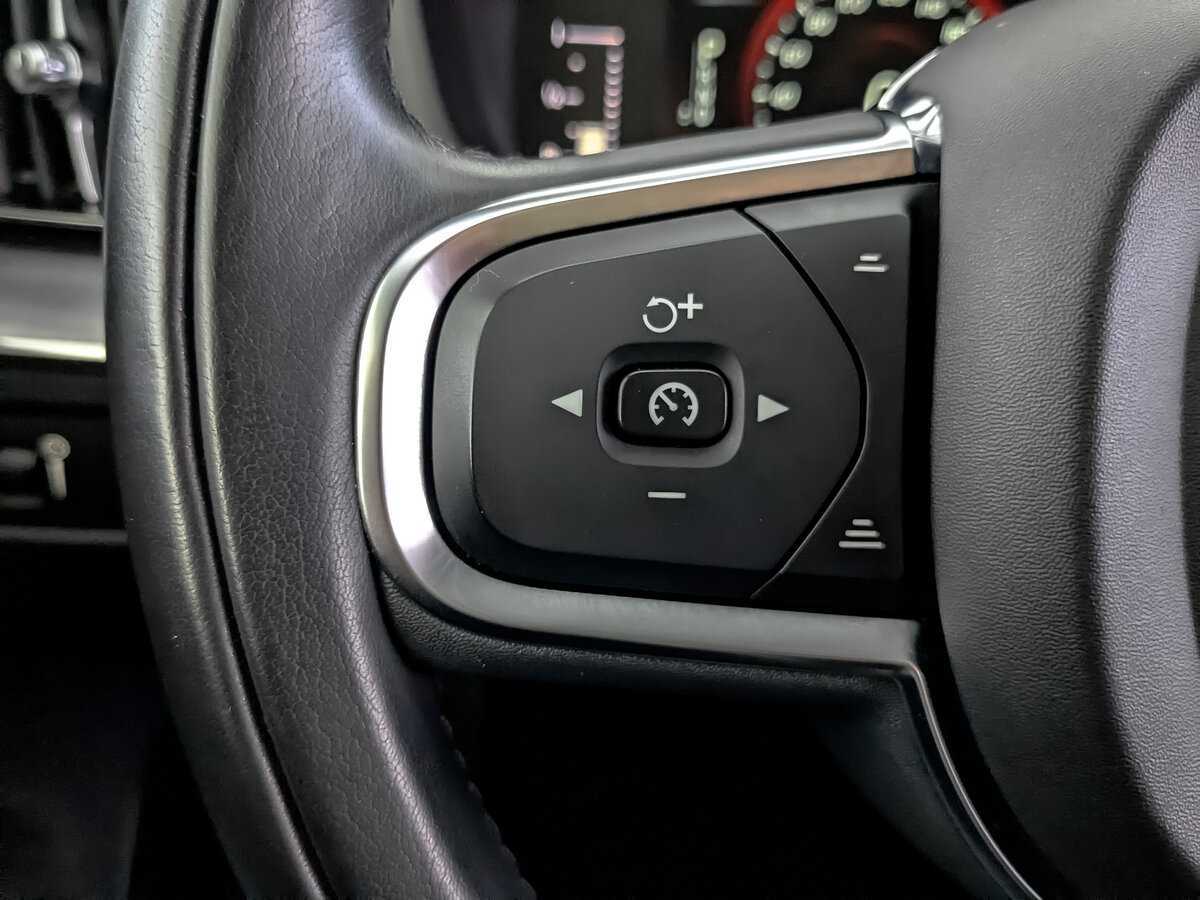 Volvo XC60 с пробегом — 2019 год. Фото: #24