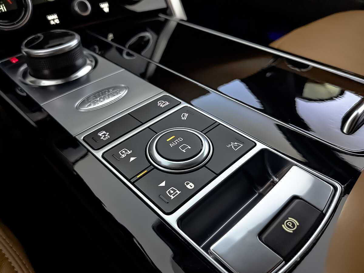 Land Rover Range Rover с пробегом — 2021 год. Фото: #27