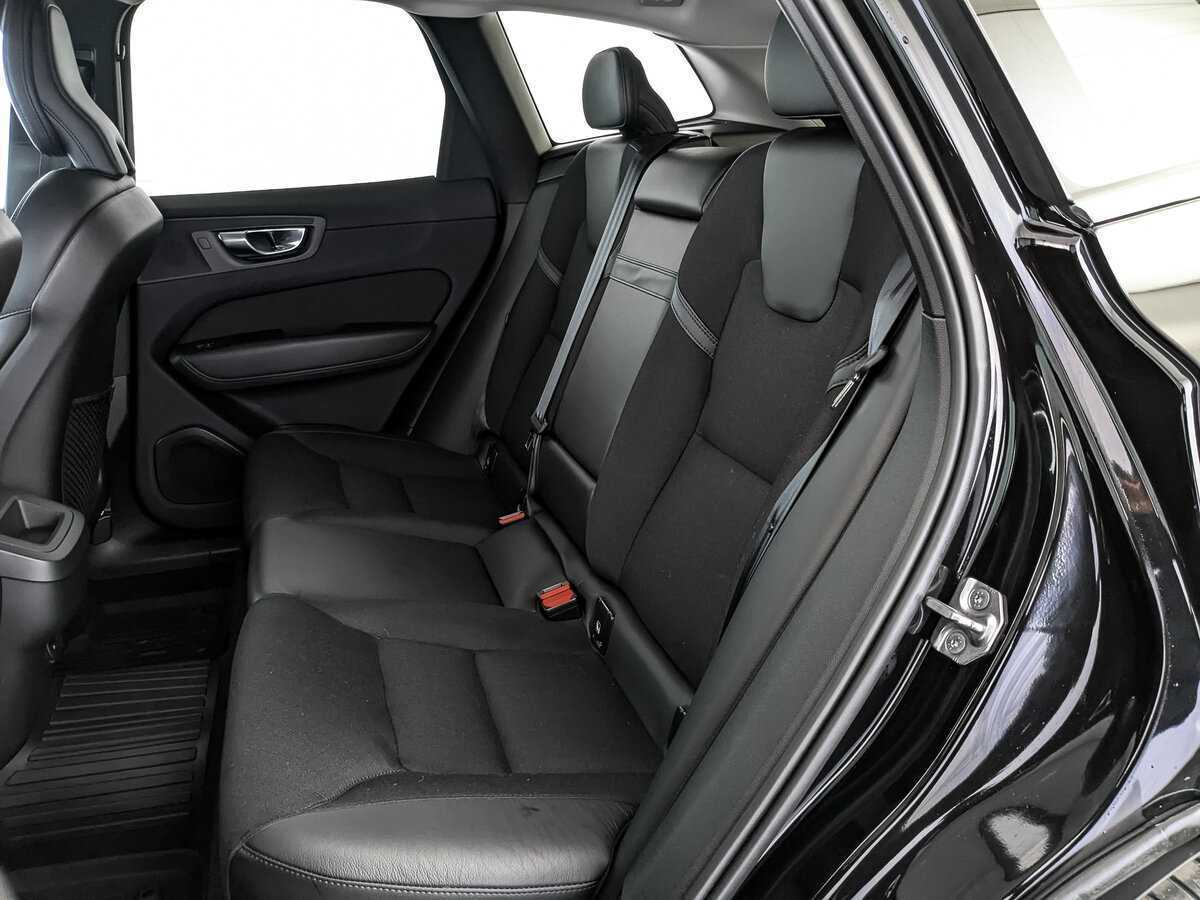 Volvo XC60 с пробегом — 2021 год. Фото: #16