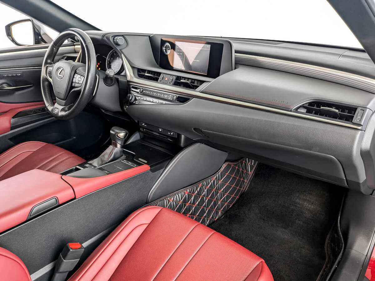 Lexus ES с пробегом — 2020 год. Фото: #10