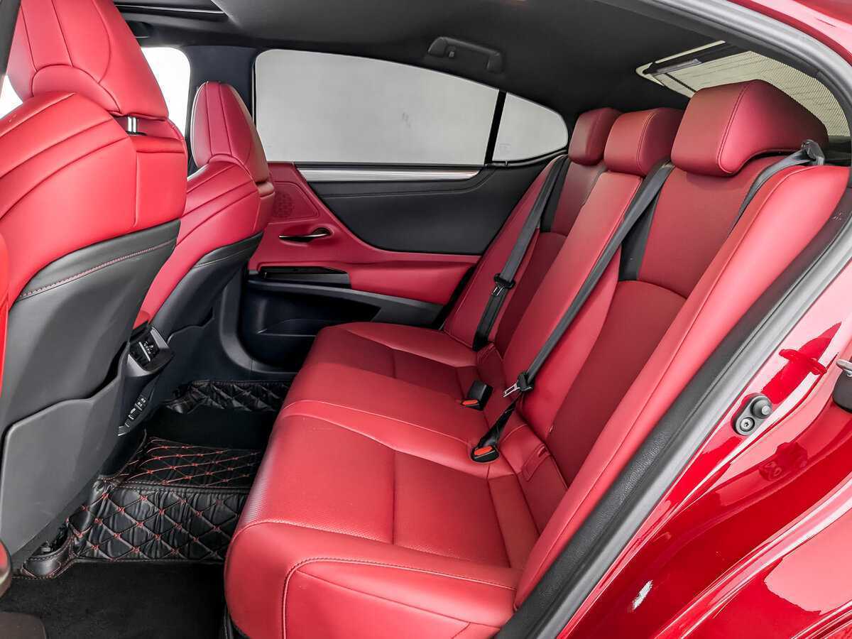 Lexus ES с пробегом — 2020 год. Фото: #11