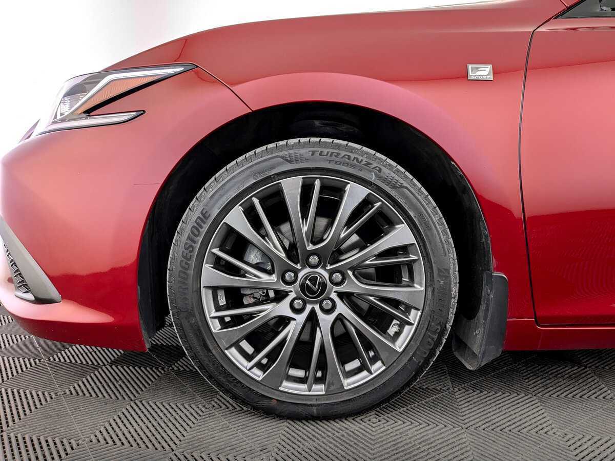 Lexus ES с пробегом — 2020 год. Фото: #17