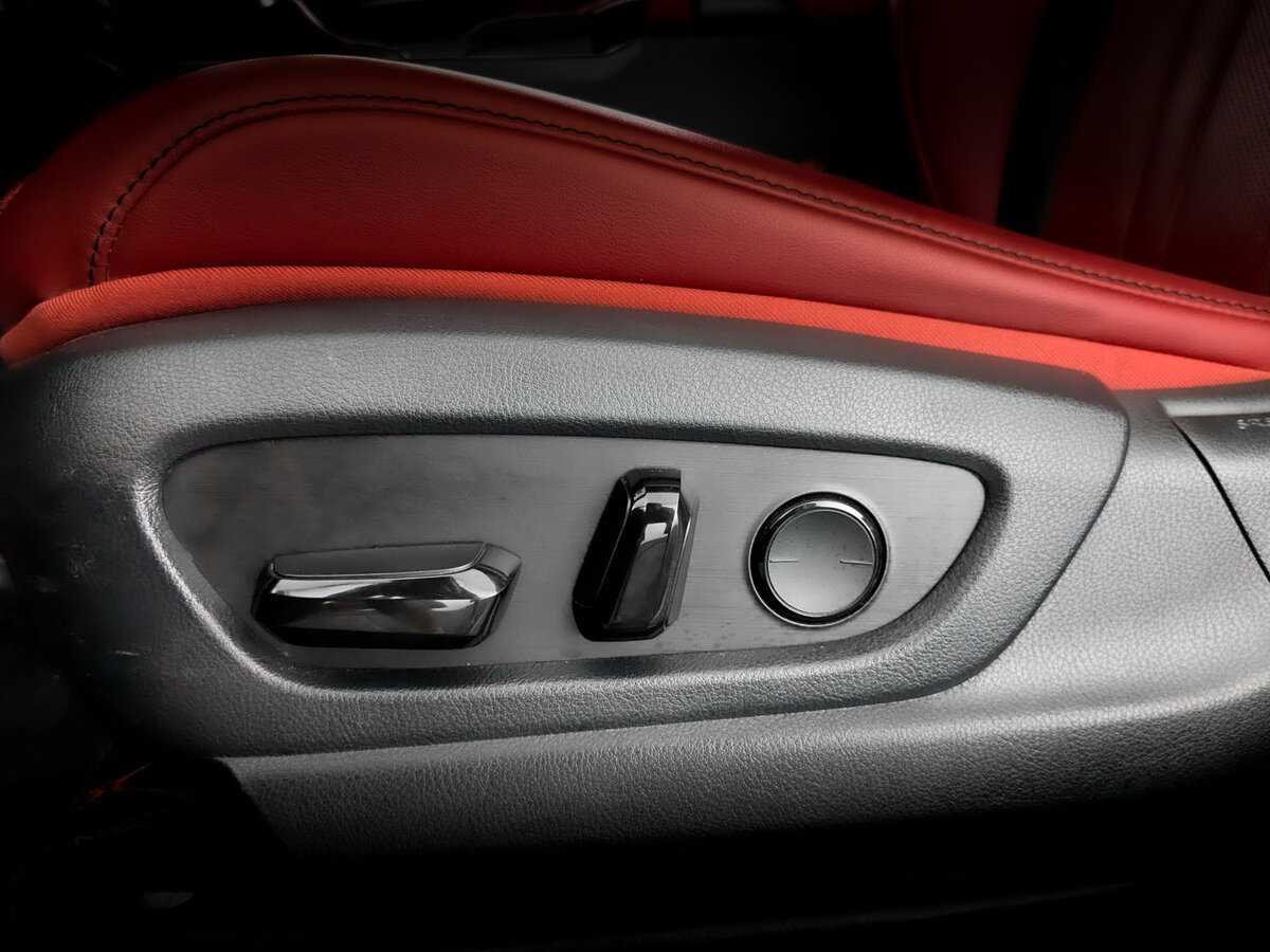 Lexus ES с пробегом — 2020 год. Фото: #20