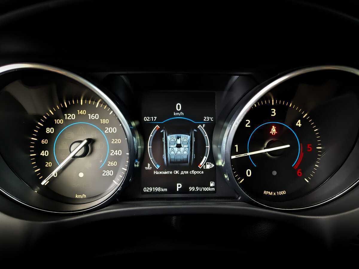 Jaguar F-Pace с пробегом — 2016 год. Фото: #12