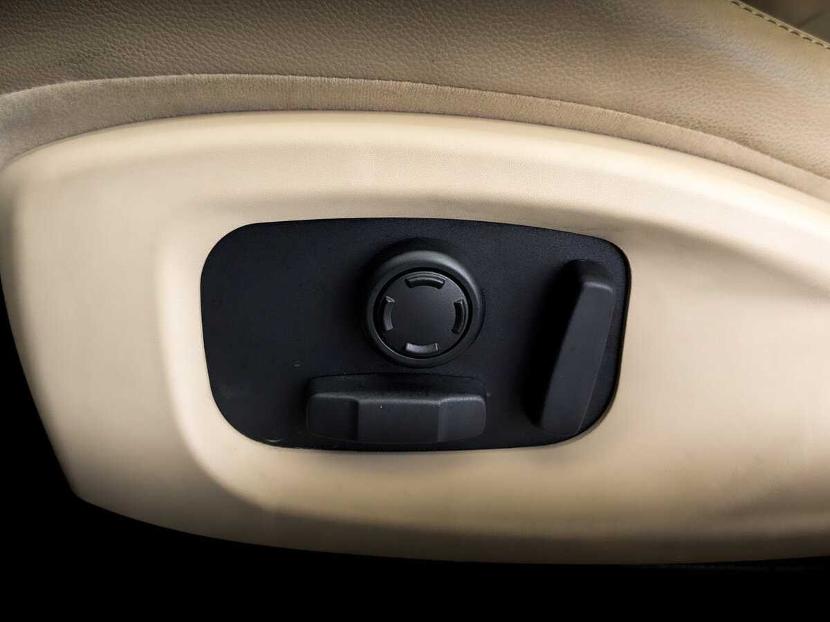 Jaguar F-Pace с пробегом — 2016 год. Фото: #20