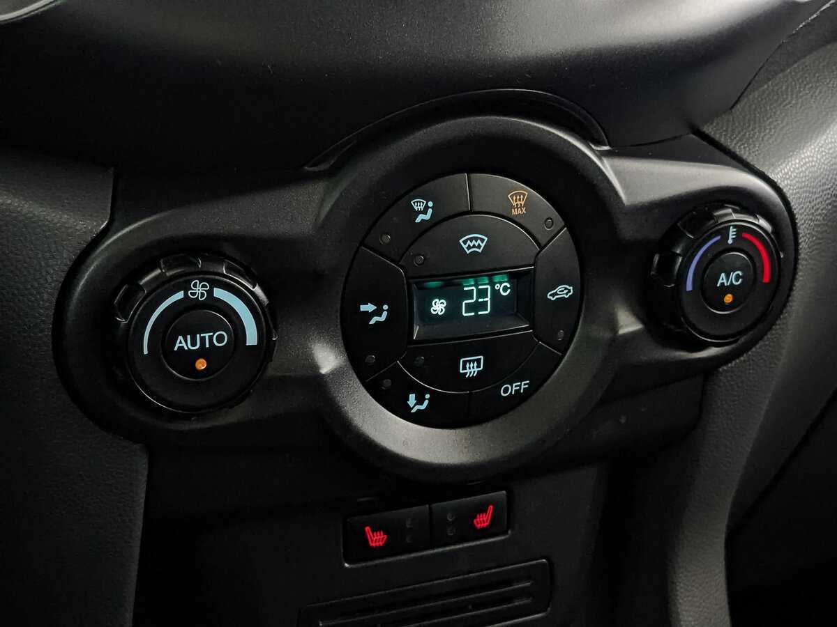 Ford EcoSport с пробегом — 2014 год. Фото: #18