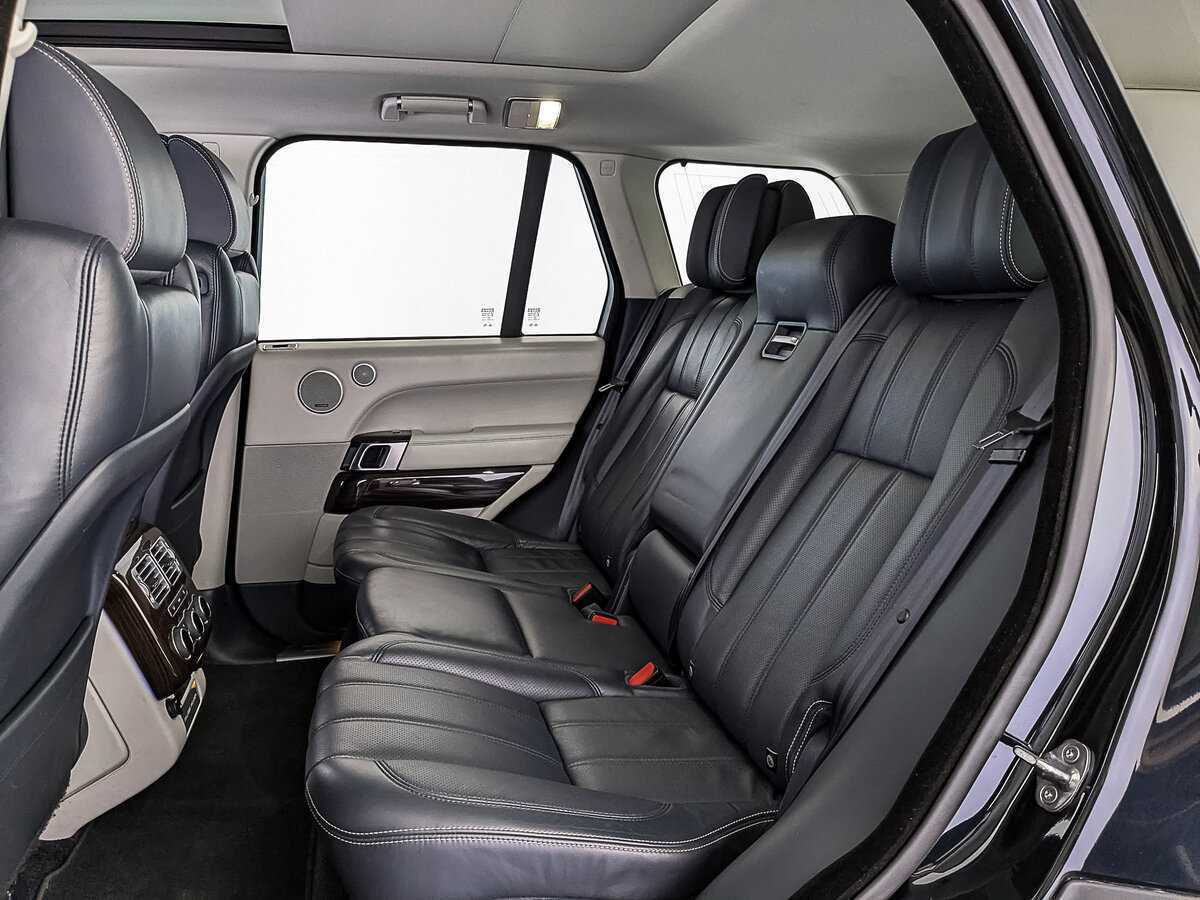 Land Rover Range Rover с пробегом — 2017 год. Фото: #17
