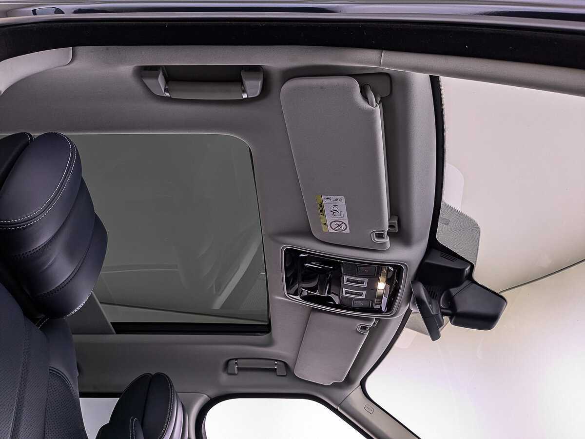 Land Rover Range Rover с пробегом — 2017 год. Фото: #22