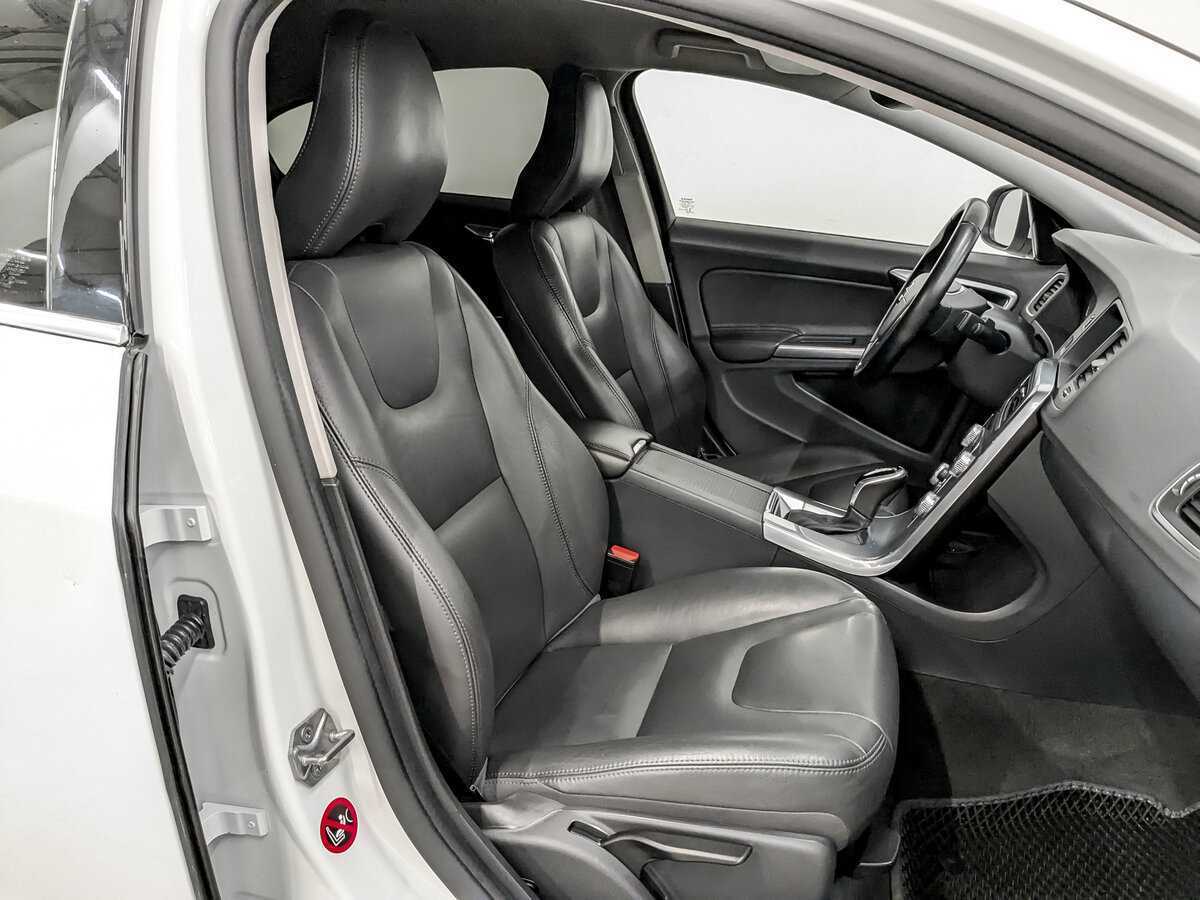 Volvo S60 с пробегом — 2016 год. Фото: #24