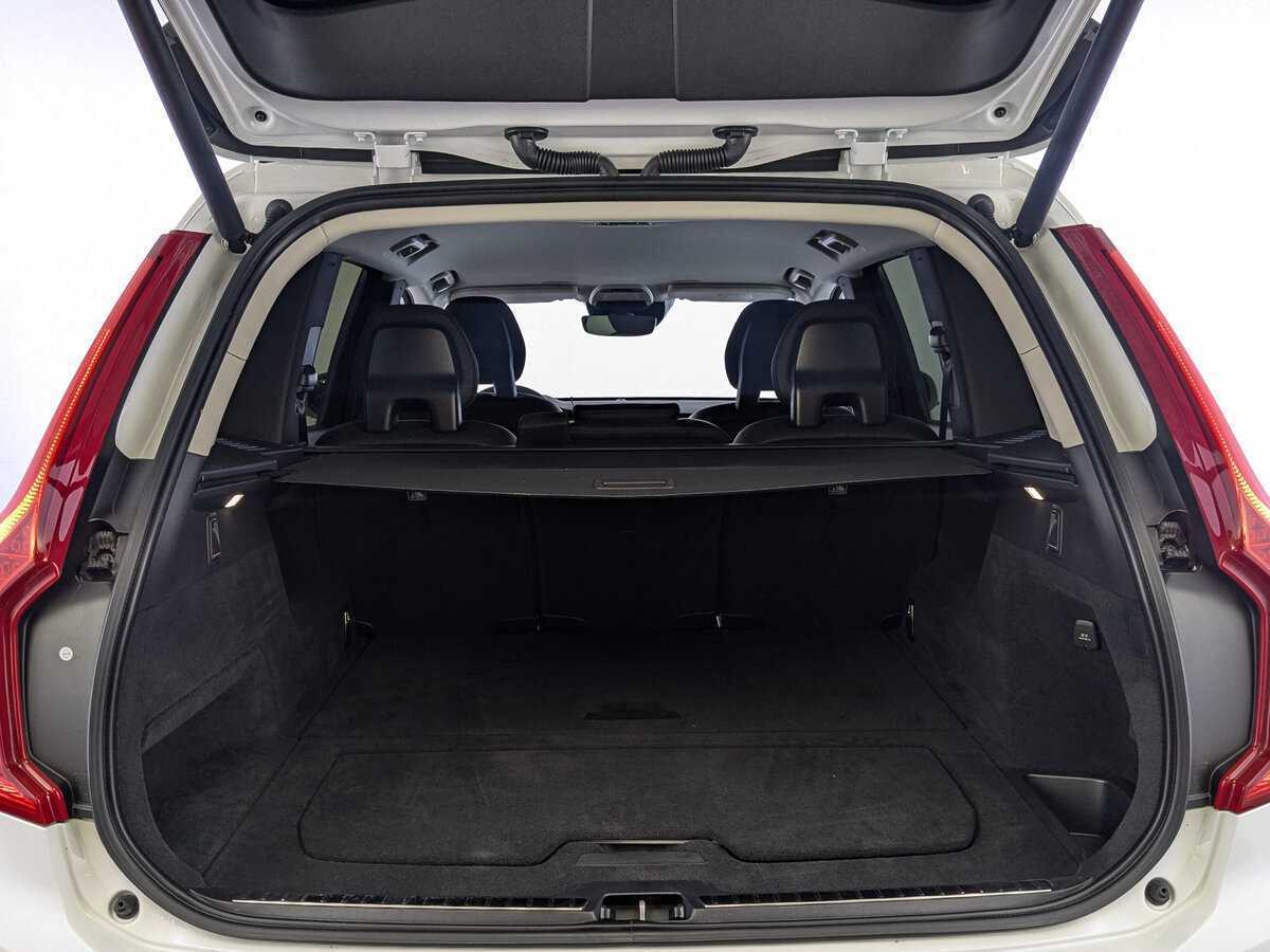 Volvo XC90 с пробегом — 2021 год. Фото: #9