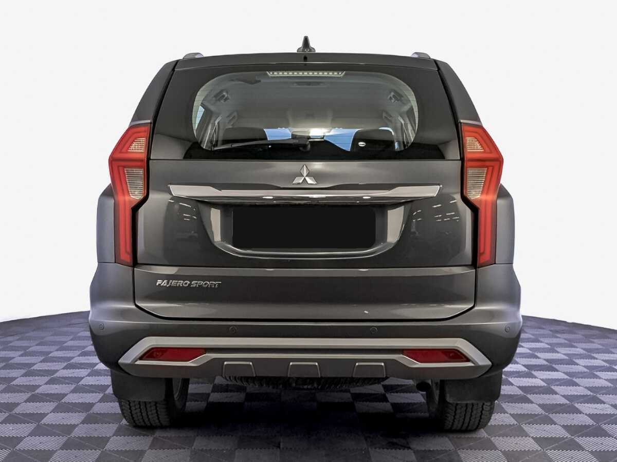 Mitsubishi Pajero Sport с пробегом — 2021 год. Фото: #4