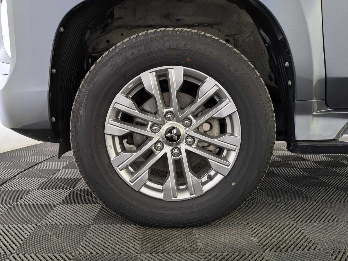 Mitsubishi Pajero Sport с пробегом — 2021 год. Фото: #10