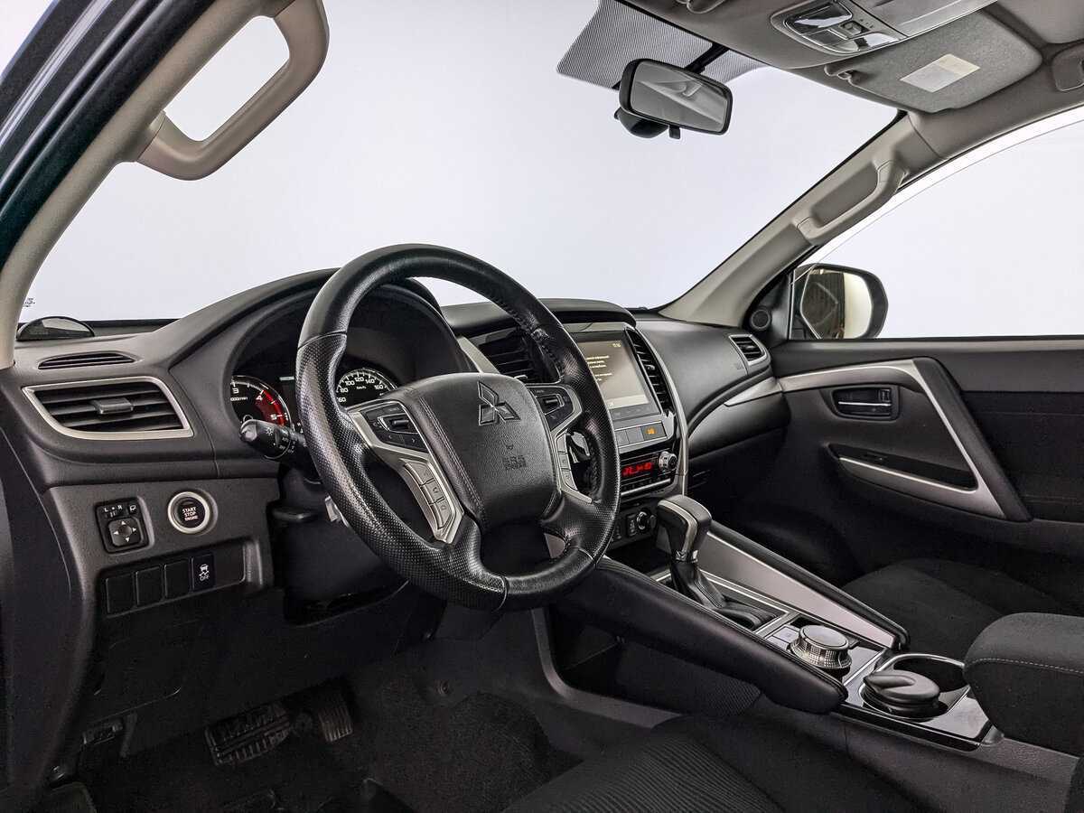 Mitsubishi Pajero Sport с пробегом — 2021 год. Фото: #13