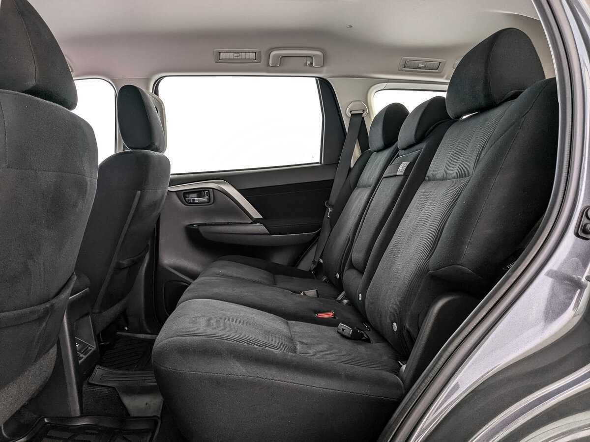 Mitsubishi Pajero Sport с пробегом — 2021 год. Фото: #16